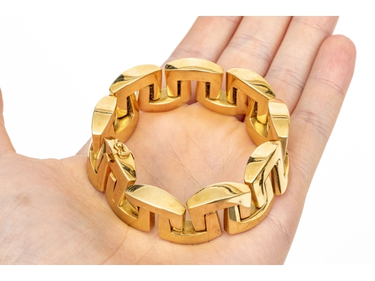 18k Yellow Gold Striking Chunky Opposing 
