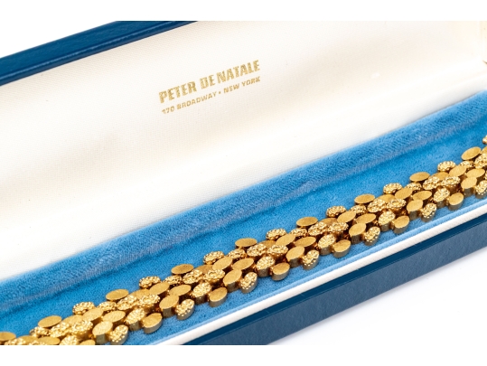 18k Yellow Gold Impactful Heavy Brutalist Textured Oval Link Chevron Motif Bracelet