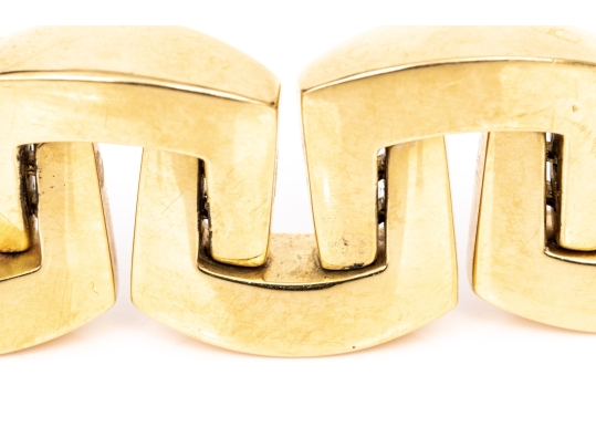 18k Yellow Gold Striking Chunky Opposing 