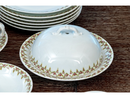 Austrian Thirty-Three Piece Victoria China Set