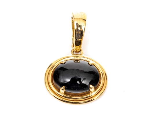 Gumps 18k Yellow Gold Classic Oval Black Onyx Ribbed Frame Pendant/enhancer