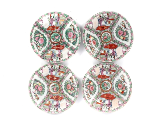 Set Of Four Chinese Rose Medallion Porcelain Plates