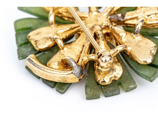 Vintage Synthetic Nephrite And Cultured Pearl Flower Motif Costume Jewelry Brooch