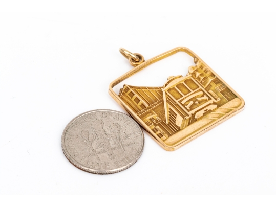 10k Yellow Gold Vintage Cable Car And Golden Gate Bridge Charm