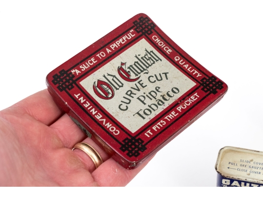 Eleven Vintage Vanity Items