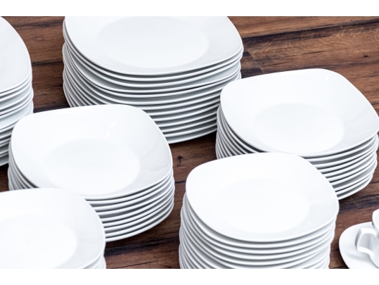 Massive 133 Piece The Palm Restaurant Porcelain Dining Service