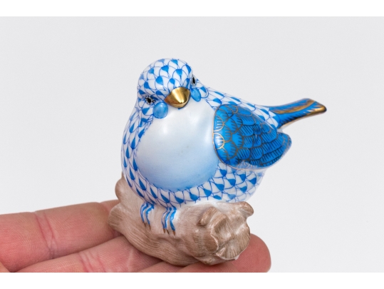 Herend Hungary Hand-Painted Porcelain Stout Bird Figure On Branch, Blue Fishnet Pattern