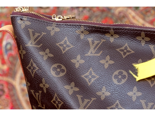 Louis Vuitton Cruiser Leather Bag