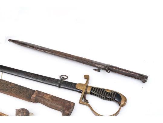 Lot: Shovel, Blowgun, Machete, Sword And Bayonet 