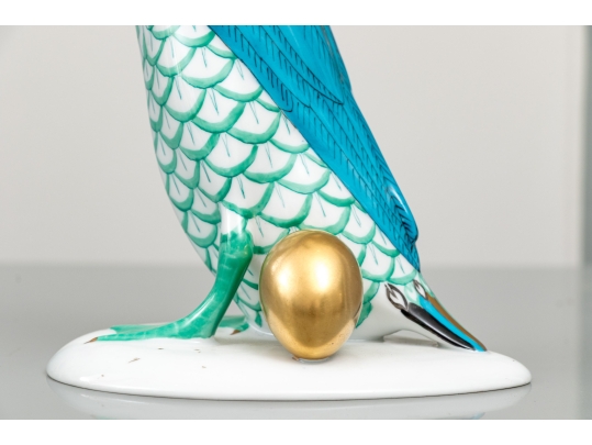 Herend Hungary Hand-Painted Porcelain Goose With Golden Egg, Green Fishnet Pattern, 7 1/2