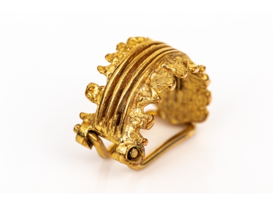 9k Yellow Gold Striking Diminutive Vintage Brutalist Style Half Hoop Clip On Earrings