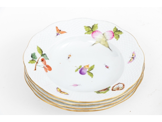 Herend Hungary Hand-Painted Porcelain Partial Dinner Service, Market Garden (FR) Pattern, 28 Pieces