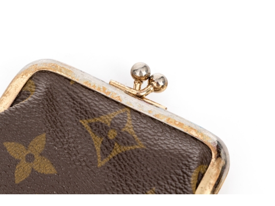 Louis Vuitton Vintage Coated Canvas Logo Kisslock Change Purse