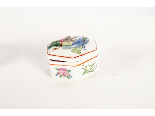 Pair Of Chinese Porcelain Lidded Boxes
