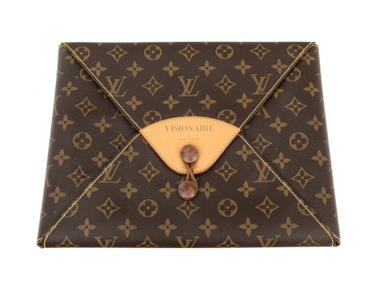 Visionaire 18: Louis Vuitton Portfolio, The Fashion Issue