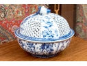 Decorative Chinese Style Bowl With Pierced Lid